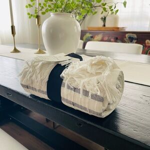 Hearth and hand %100 cotton light  weight throw blanket